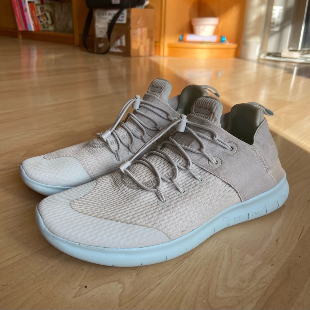 Nike Women’s free run beige commuter shoes